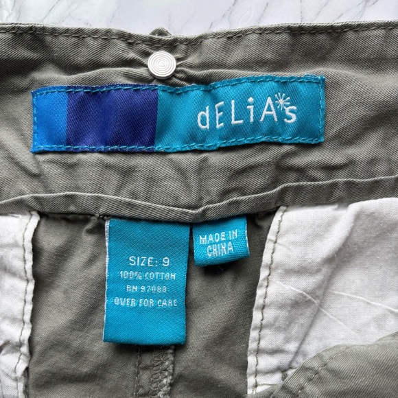 Delia*s Cargo Shorts Cuff Flat Front Vintage Junior Size 9 - Picture 7 of 9